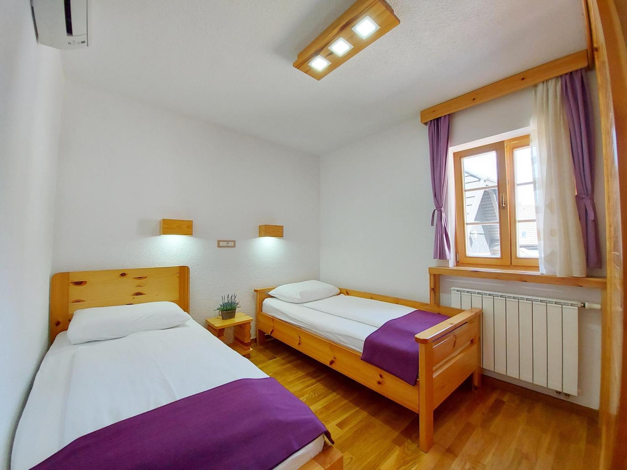 Plitvice Etno House II Bed and Breakfast Jezerce Buitenkant foto